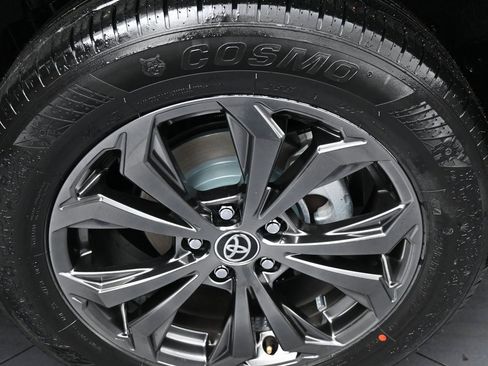 Used 2023 Toyota RAV4 Limited image 41