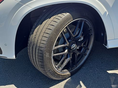 Used 2025 Mercedes-Benz GLE 53 AMG 4MATIC image 31