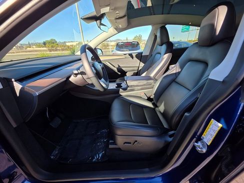 Used 2023 Tesla Model Y AWD image 15