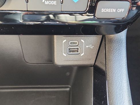 New 2026 Jeep Compass Limited image 13