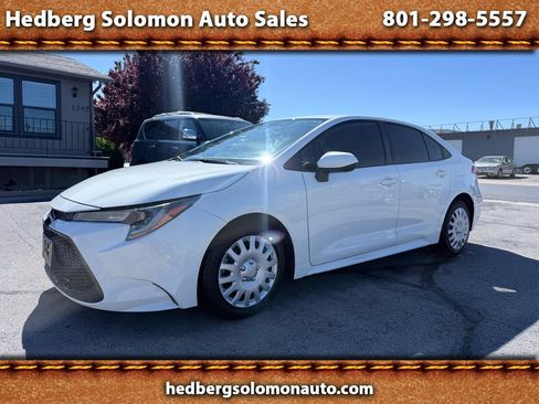 Used 2022 Toyota Corolla LE FWD image 1