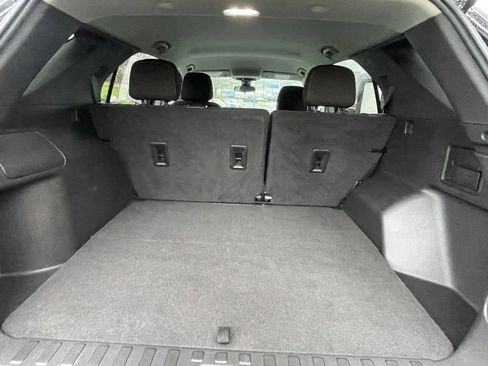 Certified 2023 Chevrolet Equinox LT AWD/4WD image 16