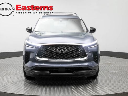 Used 2023 INFINITI QX60 Sensory w/ Vision Package AWD/4WD image 2