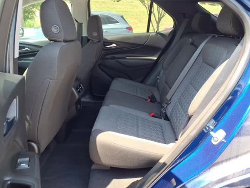 Used 2022 Chevrolet Equinox LT AWD/4WD image 16