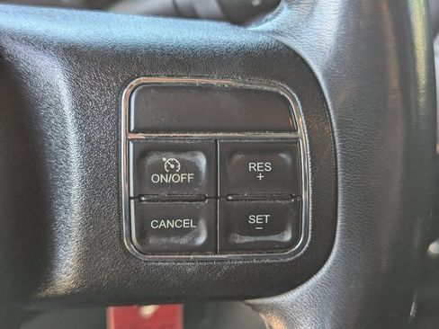 Used 2018 Jeep Wrangler Unlimited Sport w/ Connectivity Group image 17