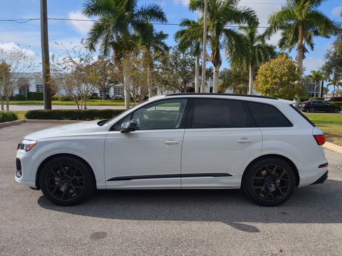 New 2026 Audi SQ7 Premium Plus image 7