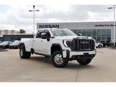 Used 2024 GMC Sierra 3500 Denali Ultimate image 1