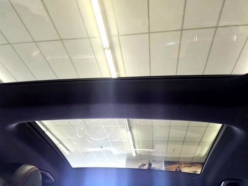 Used 2019 Mercedes-Benz GLC 63 AMG AMG GLC 63 4MATIC+ SUV image 33