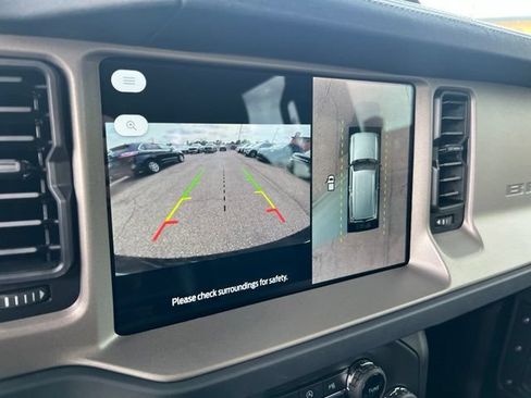 Certified 2025 Ford Bronco Outer Banks w/ Sasquatch Package AWD/4WD image 12
