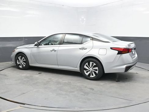 Used 2021 Nissan Altima 2.5 S FWD image 4