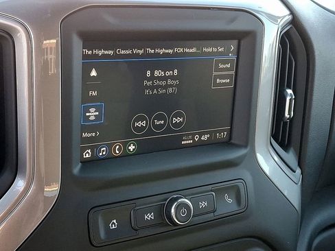 Used 2024 Chevrolet Silverado 2500 Custom w/ Custom Value Package image 16