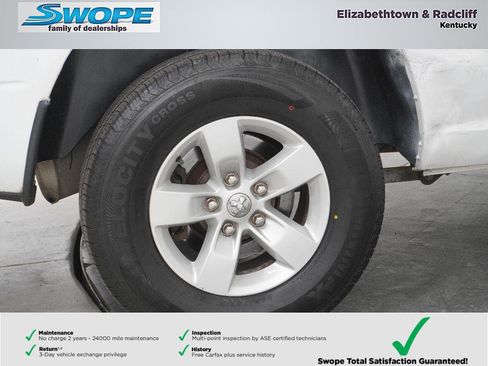 Used 2017 RAM 1500 Classic SLT AWD/4WD image 25