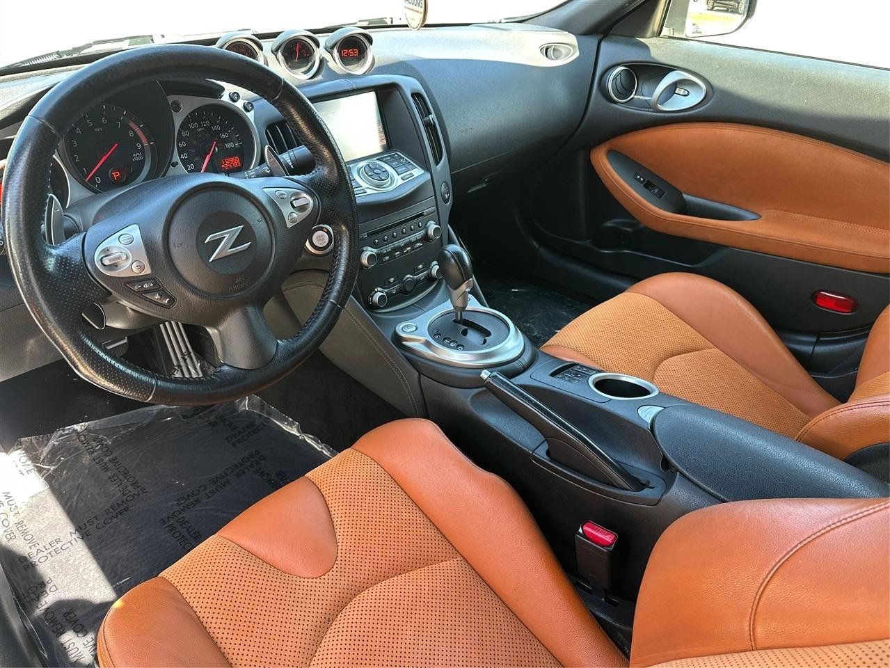 Used 2014 Nissan 370Z Touring w/ Sport Package RWD image 27