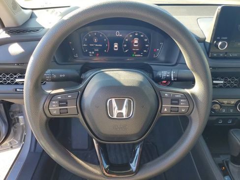 Used 2025 Honda Accord SE image 14