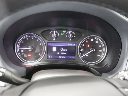 Used 2021 Buick Enclave Premium w/ Sun and Sites Package AWD/4WD image 38