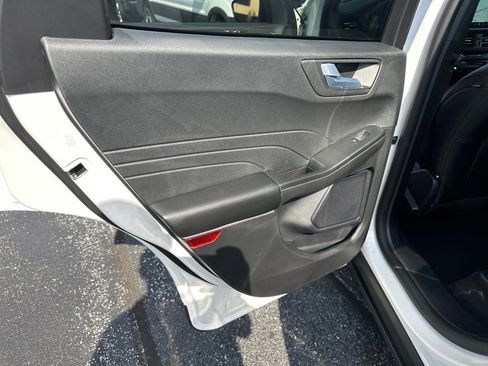 New 2025 Ford Escape ST-Line w/ Tech Pack #1 image 28