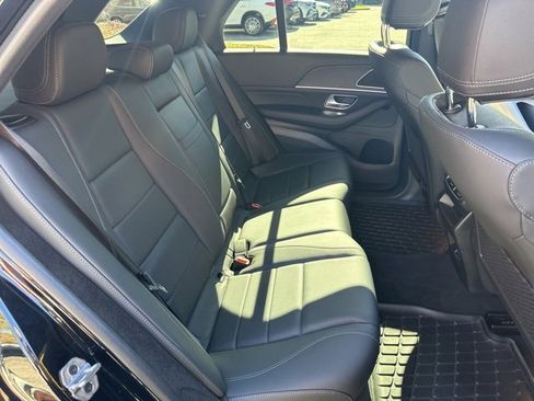 Used 2025 Mercedes-Benz GLE 450 4MATIC image 15