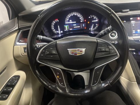 Used 2019 Cadillac XT5 Luxury image 10