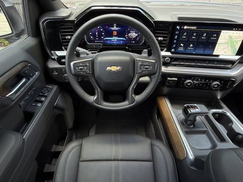 New 2026 Chevrolet Silverado 1500 High Country w/ Technology Package AWD/4WD image 12