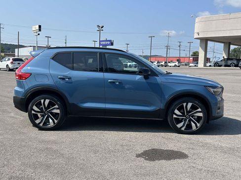 Certified 2024 Volvo XC40 B5 Plus AWD/4WD image 8