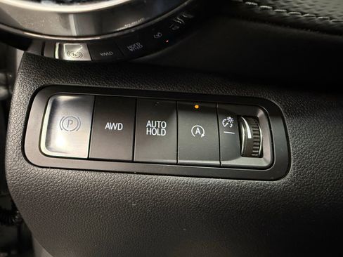 Used 2026 Chevrolet Equinox LT AWD/4WD image 15