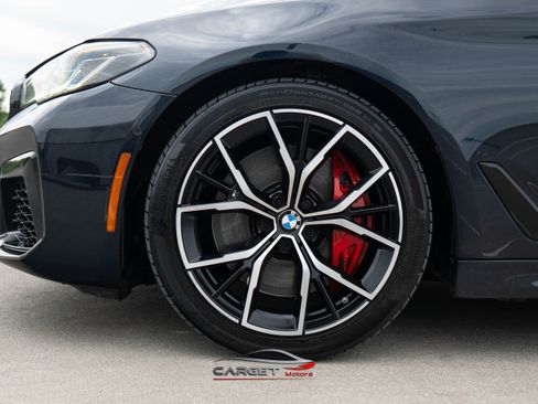 Used 2021 BMW M550i xDrive w/ Premium Package image 9