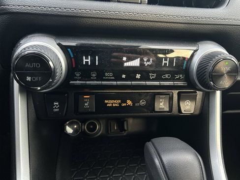 Used 2021 Toyota RAV4 XLE w/ XLE Grade Weather Package image 12