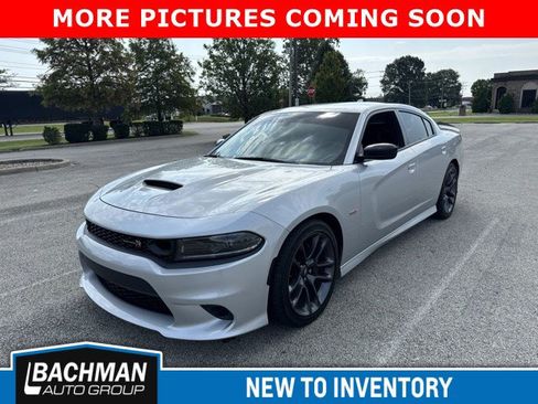 Used 2023 Dodge Charger Scat Pack w/ Plus Group RWD image 2