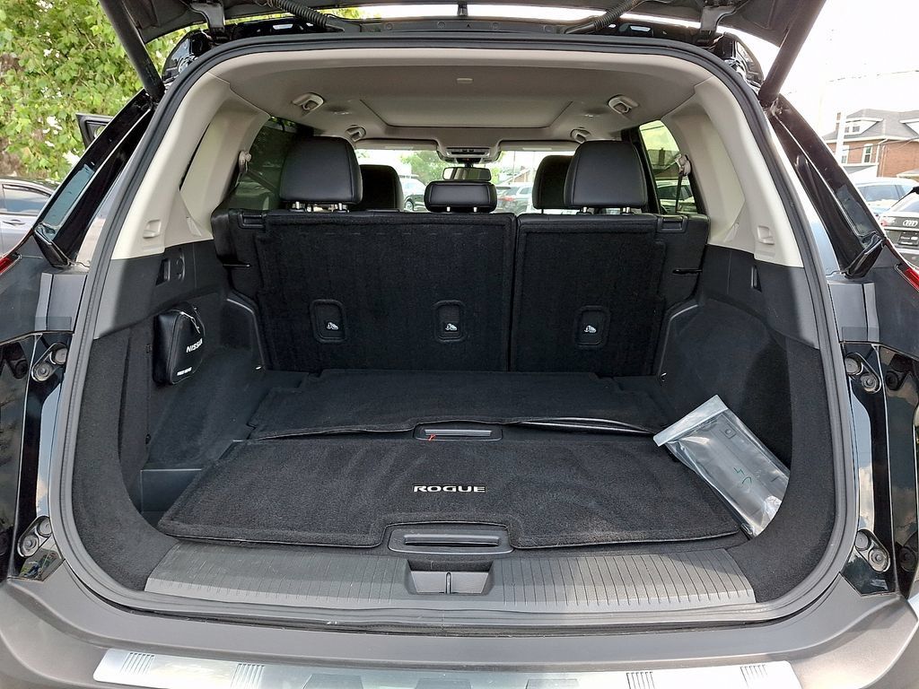 Used 2023 Nissan Rogue Platinum w/ Platinum Premium Package AWD/4WD image 29
