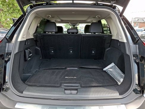 Used 2023 Nissan Rogue Platinum w/ Platinum Premium Package AWD/4WD image 29