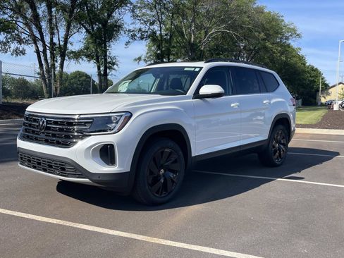New 2026 Volkswagen Atlas SE AWD/4WD image 3