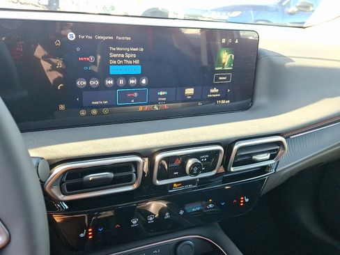 New 2026 Nissan Sentra SR w/ SR Premium Package image 9