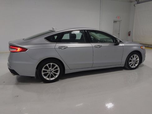 Used 2020 Ford Fusion SE image 10