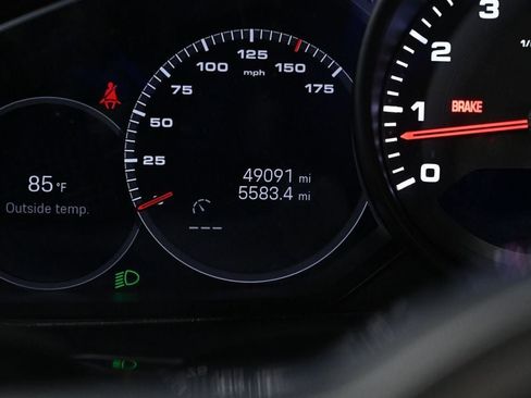Certified 2023 Porsche Cayenne Platinum Edition AWD/4WD image 14