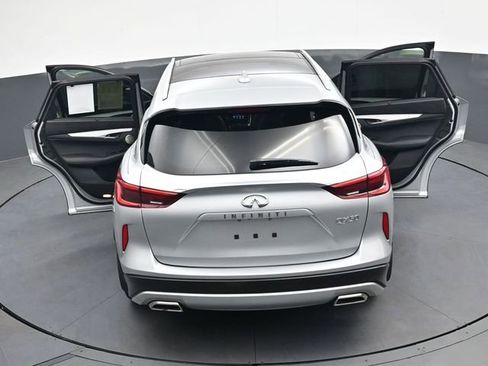 Used 2019 INFINITI QX50 Essential w/ Sensory Package AWD/4WD image 40