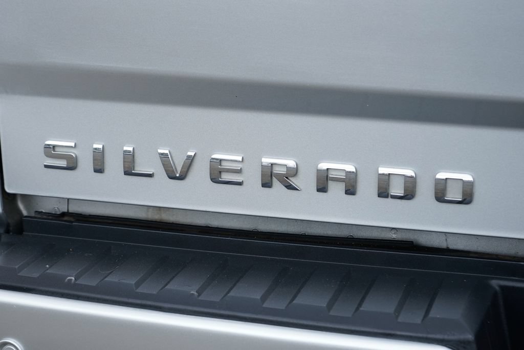 Used 2017 Chevrolet Silverado 1500 LTZ Z71 w/ LTZ Plus Package AWD/4WD image 53