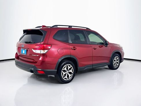 Used 2021 Subaru Forester Premium AWD/4WD image 7