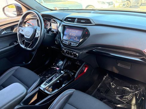 Used 2021 Chevrolet TrailBlazer RS w/ Sun and Liftgate Package AWD/4WD image 12