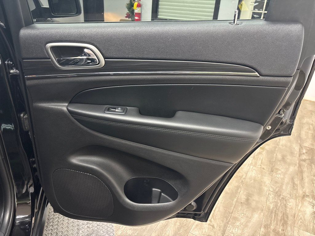 Used 2019 Jeep Grand Cherokee Limited RWD image 34