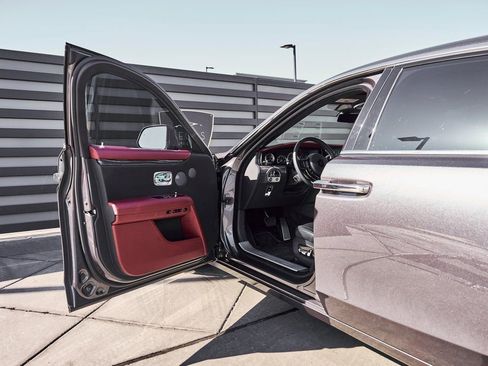 Used 2023 Rolls-Royce Ghost AWD/4WD image 33