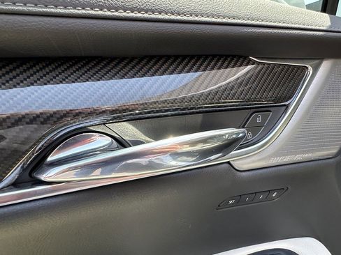 New 2025 Cadillac XT6 Sport w/ Technology Package image 19