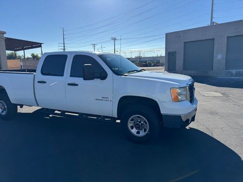 Used 2009 GMC Sierra 3500 SLE w/ Convenience Package image 11
