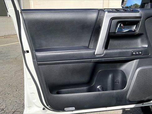 Used 2022 Toyota 4Runner Limited image 27