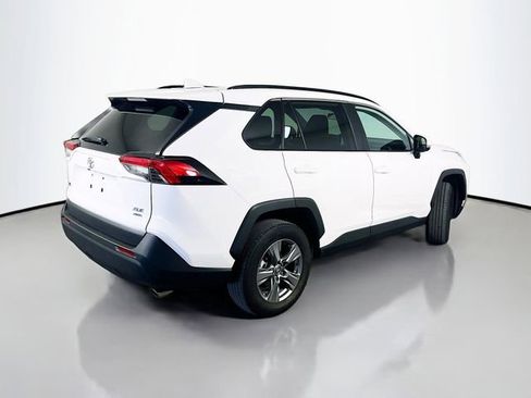 Used 2025 Toyota RAV4 XLE w/ Weather Package AWD/4WD image 8