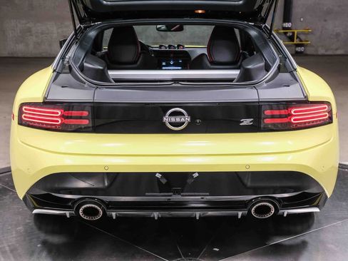 Used 2024 Nissan Z Performance w/ Floor Mat Package RWD image 26