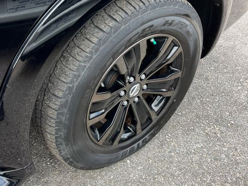 Used 2020 Nissan Armada Platinum w/ Captain's Chairs Package image 31