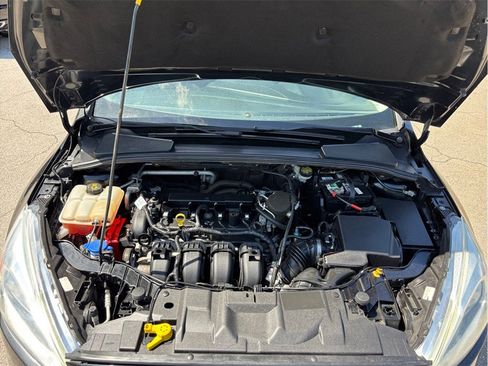Used 2015 Ford Focus Titanium FWD image 42