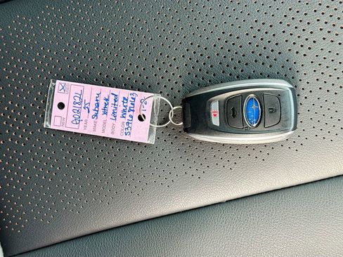 Certified 2025 Subaru Crosstrek 2.5i Limited w/ Crosstrek Mirror Package image 41