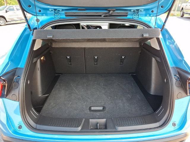 Used 2025 Chevrolet Trax LT FWD image 27