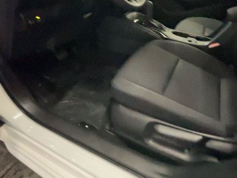 Used 2023 Toyota Corolla LE w/ Carpet Mat Package (TMS) FWD image 32